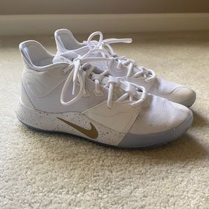 Nike PG 3 custom by you. White/Gold